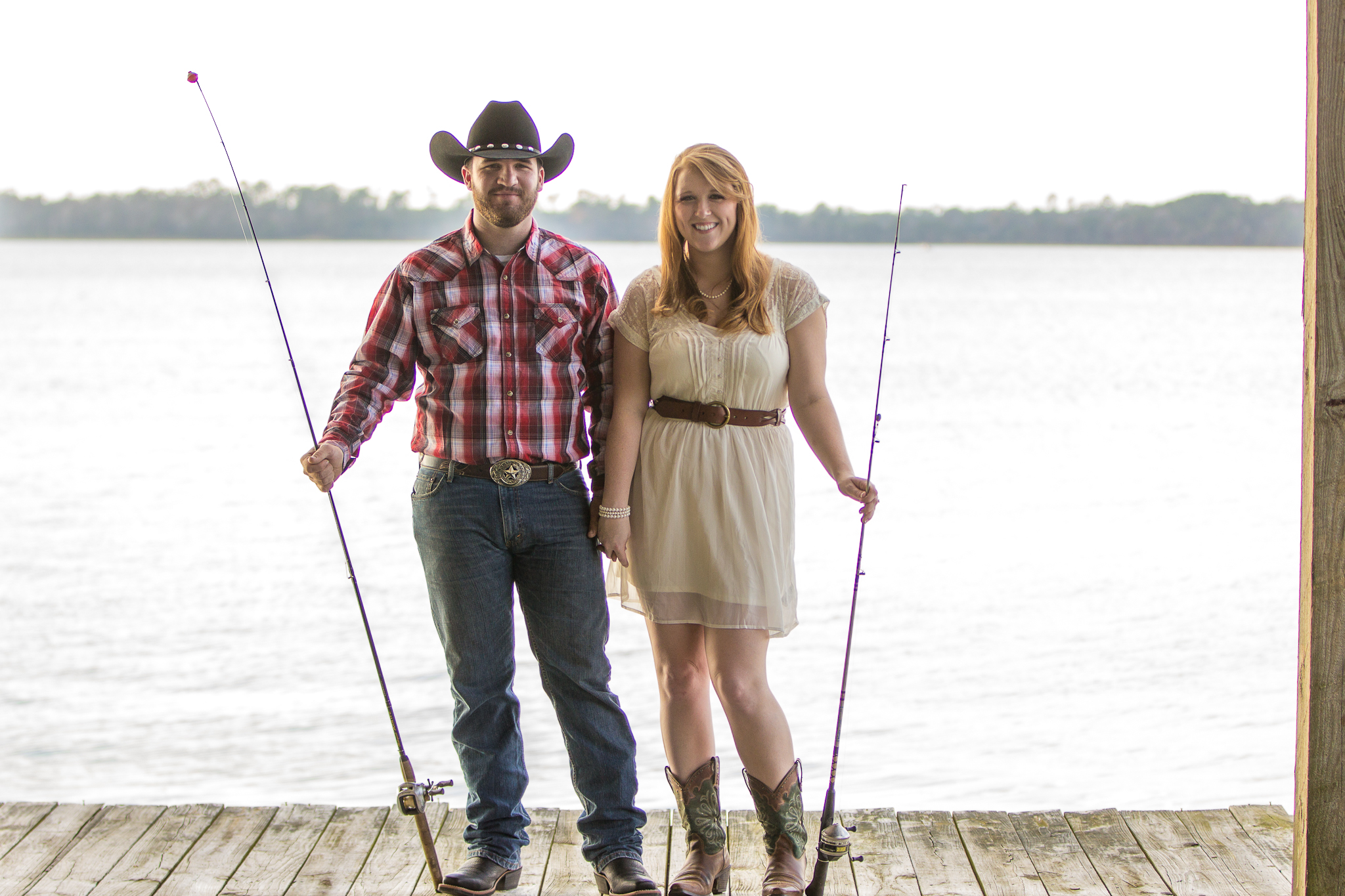 Southern Charm Engagement Portraits on Lake Houston