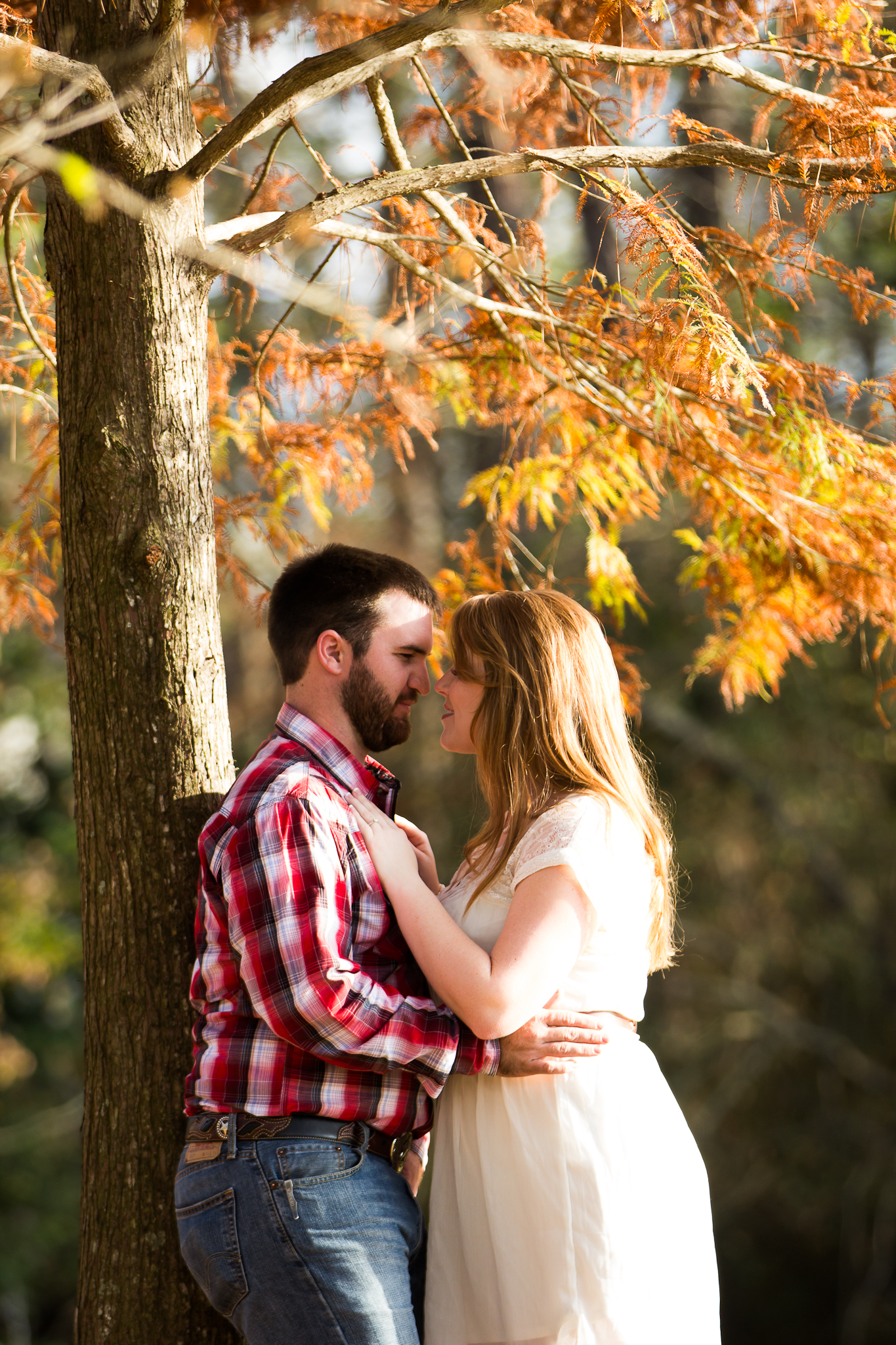 Southern Charm Engagement Portraits on Lake Houston