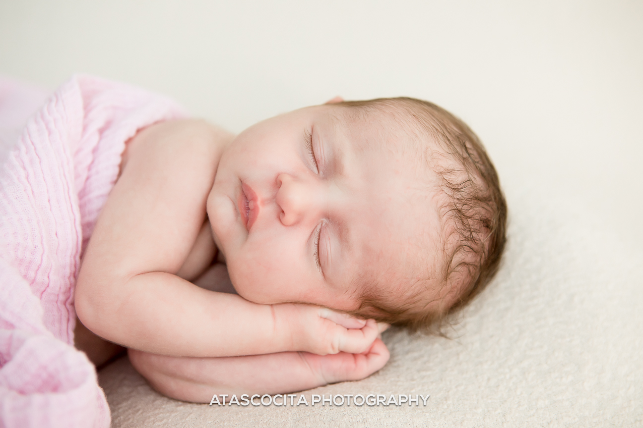 Newborn Photographer in Atascocita