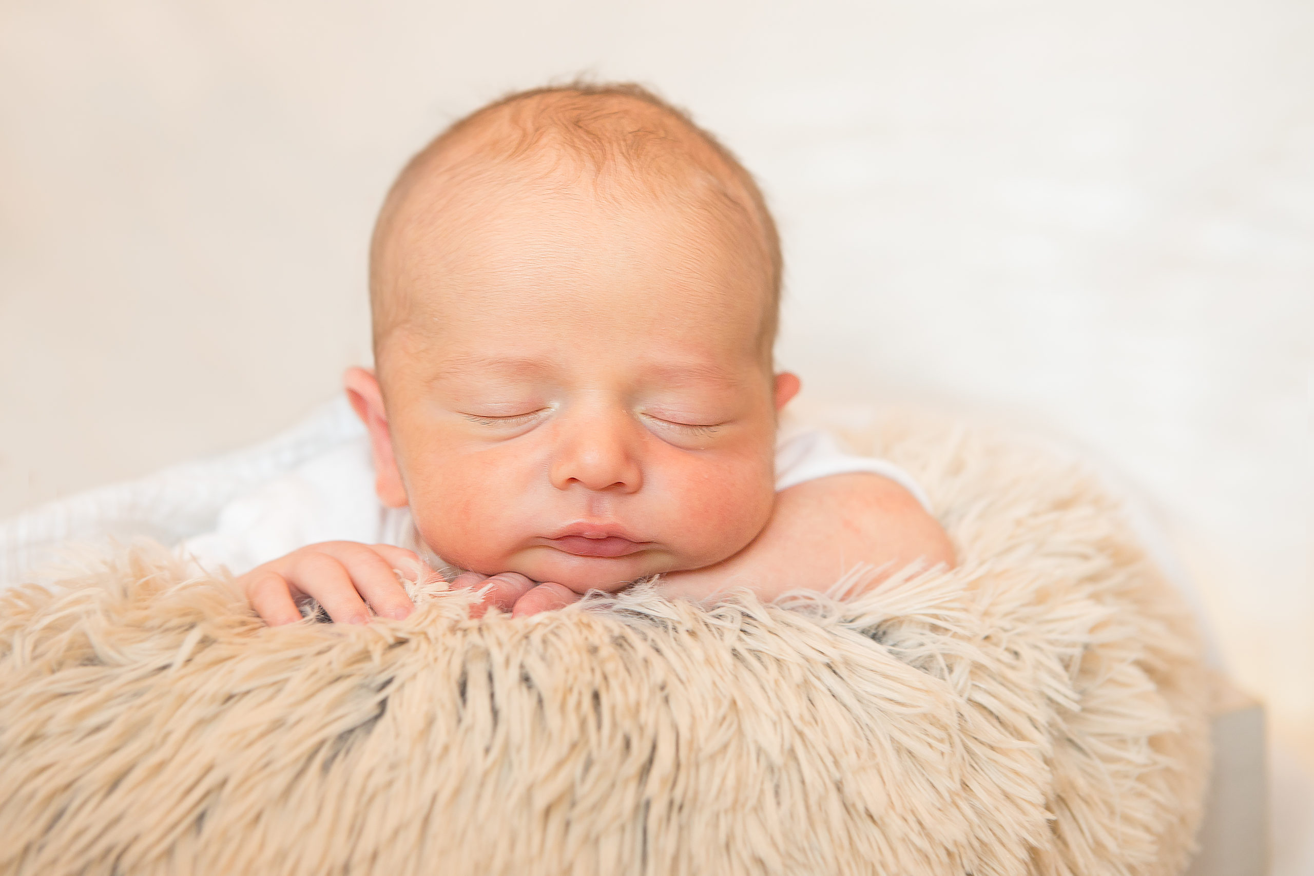 Simple Newborn Session At Home im Houston